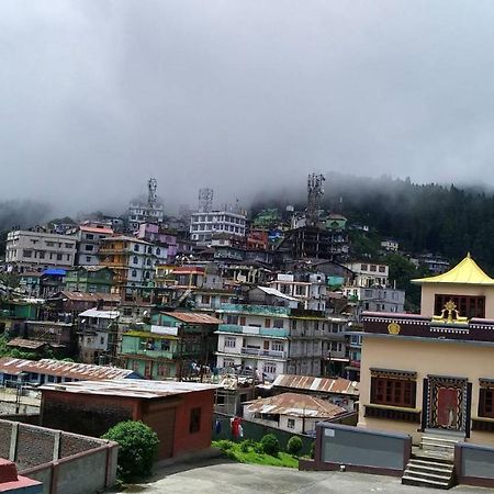 Tibet Homestay Rishop Exterior photo