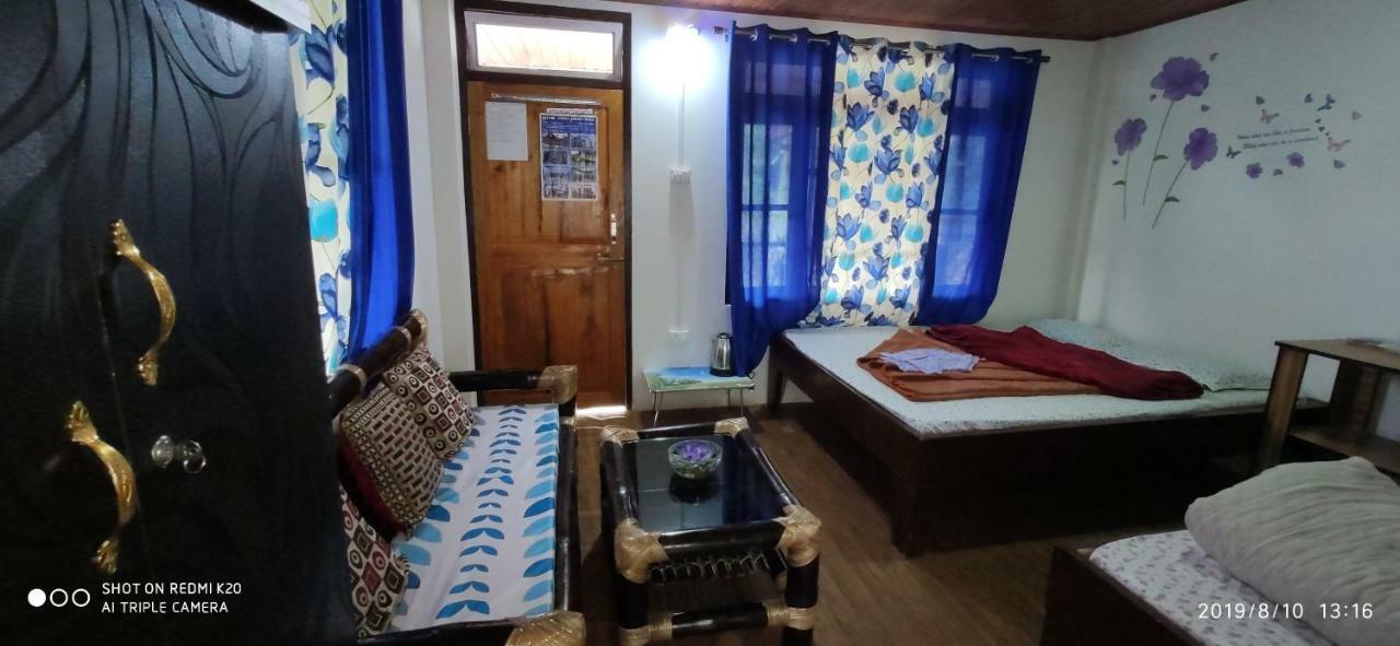 Tibet Homestay Rishop Exterior photo