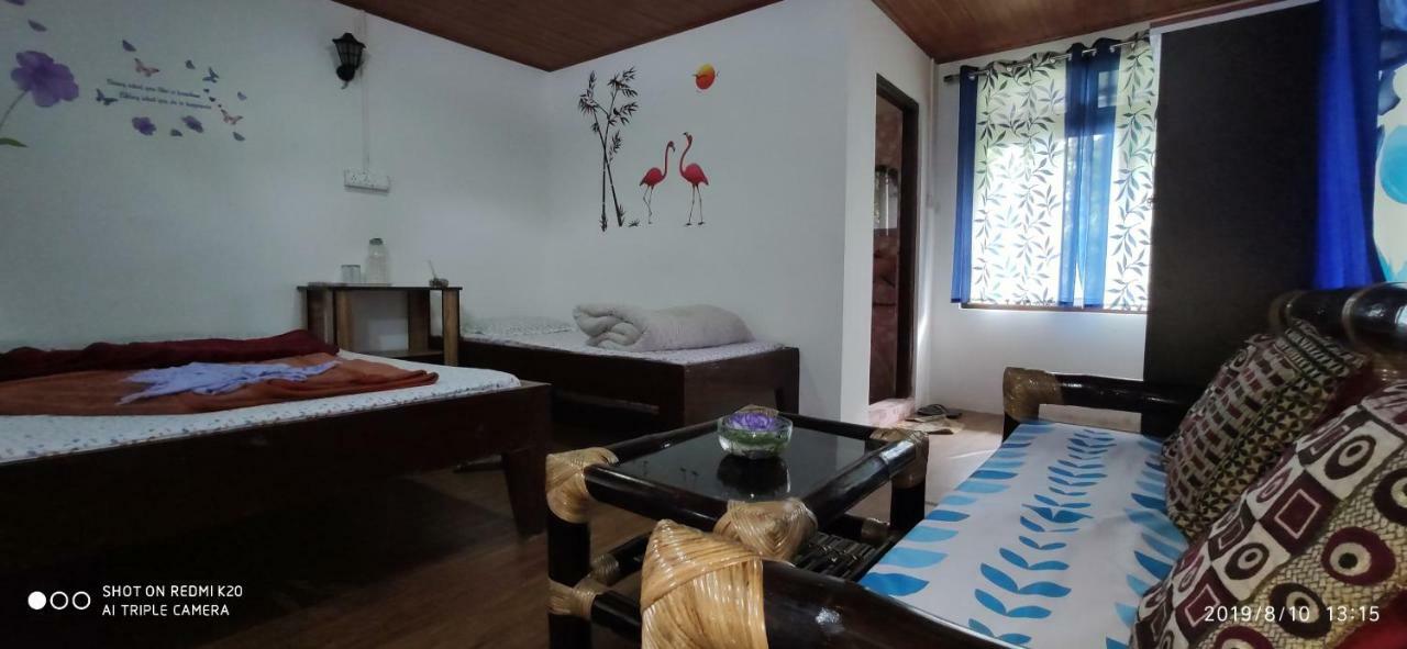 Tibet Homestay Rishop Exterior photo