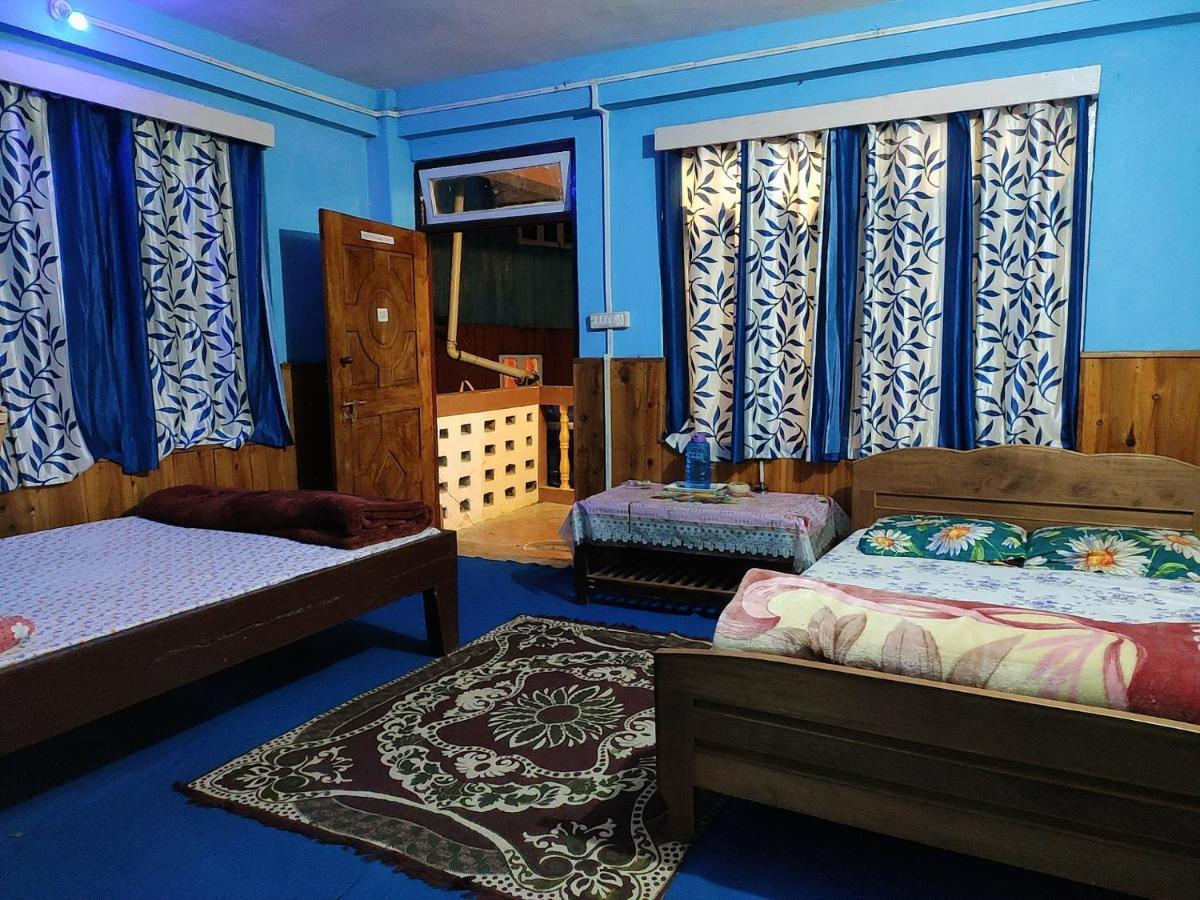 Tibet Homestay Rishop Exterior photo